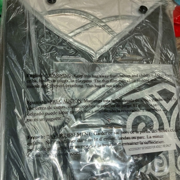 🆕️NWT Adult Costume Glorious Gladiator (Convertible) - Picture 5 of 10